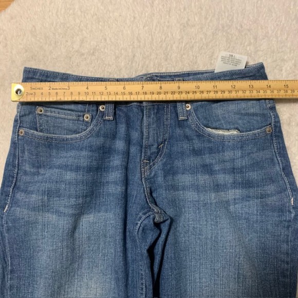 Levis Womens Blue Medium Wash Low Rise Wide Leg Curvy Cut 528 Jeans Size 7 S/C - Picture 6 of 8